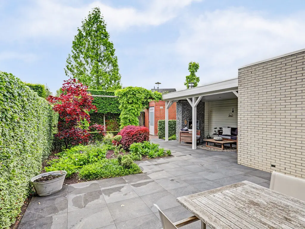 Houtenend 21, DORDRECHT
