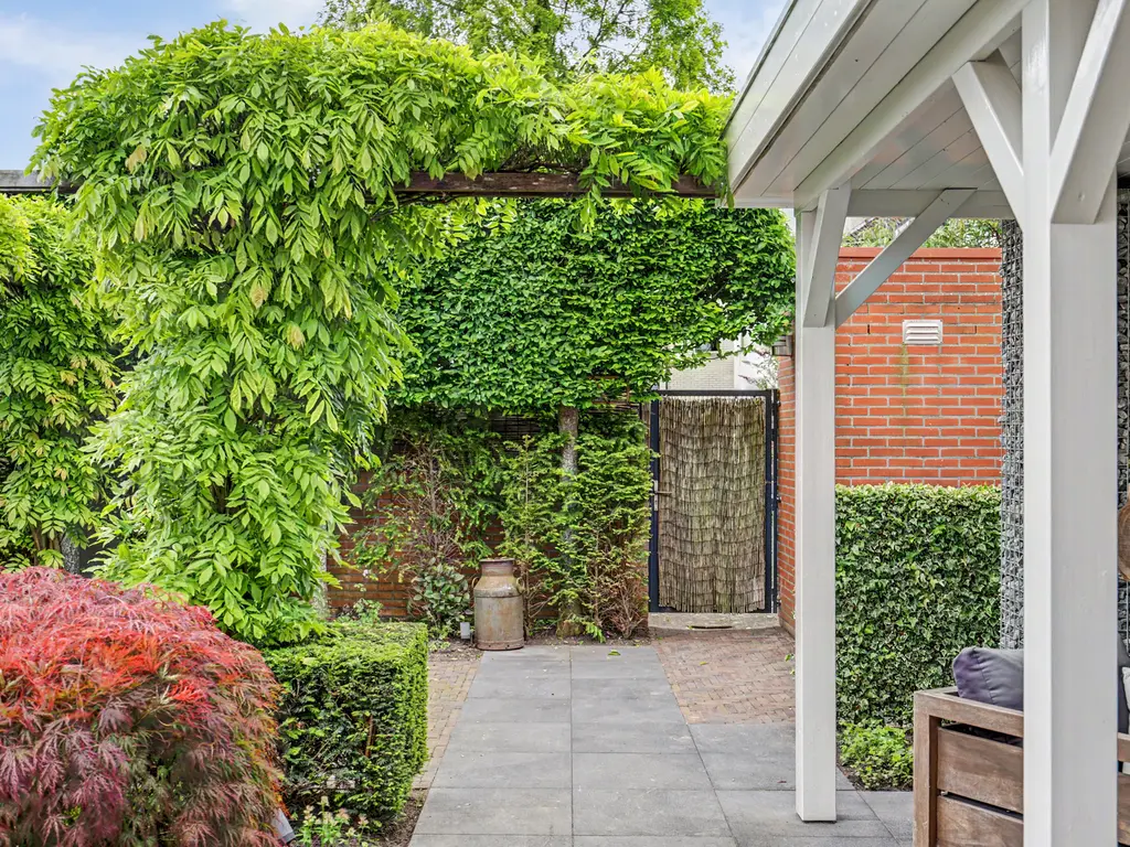 Houtenend 21, DORDRECHT