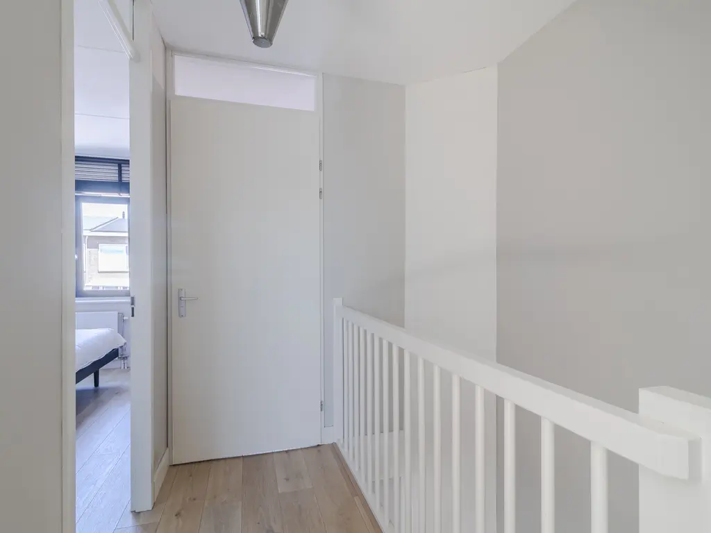 van Ruisdaelstraat 54, ZWIJNDRECHT