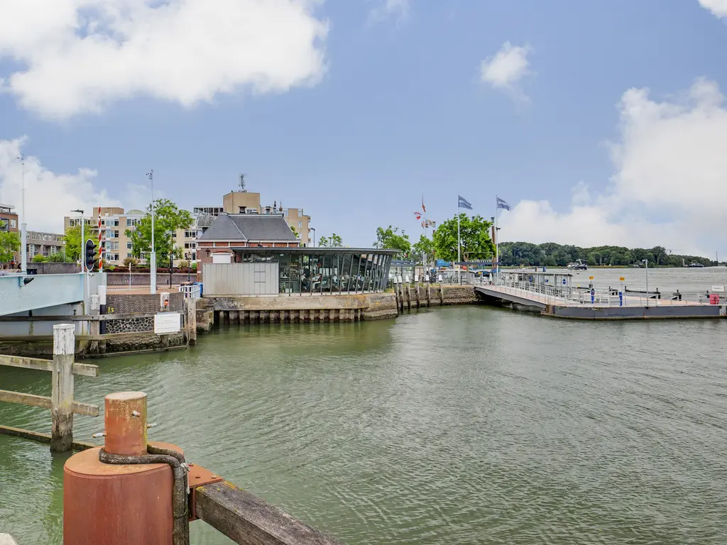 Schuttevaerkade 161, DORDRECHT