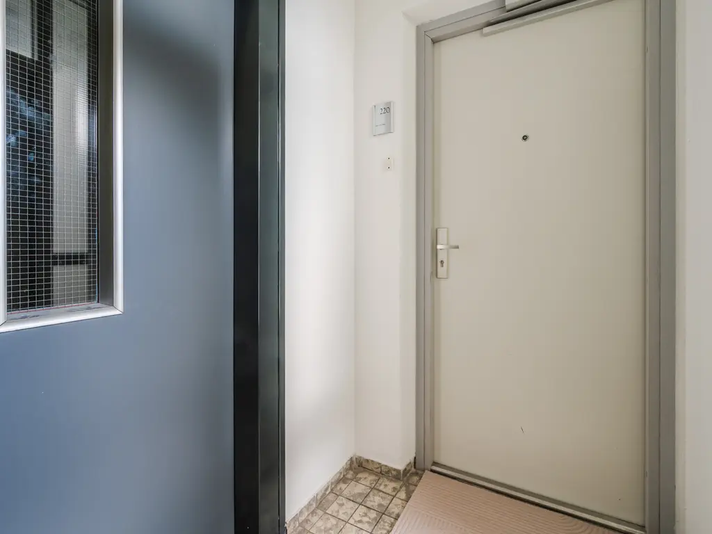 P.J. Oudstraat 220, PAPENDRECHT