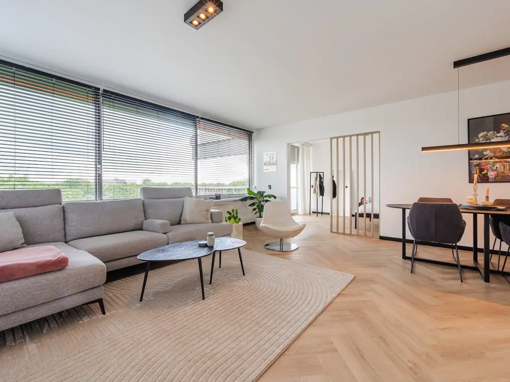 P.J. Oudstraat 220, PAPENDRECHT