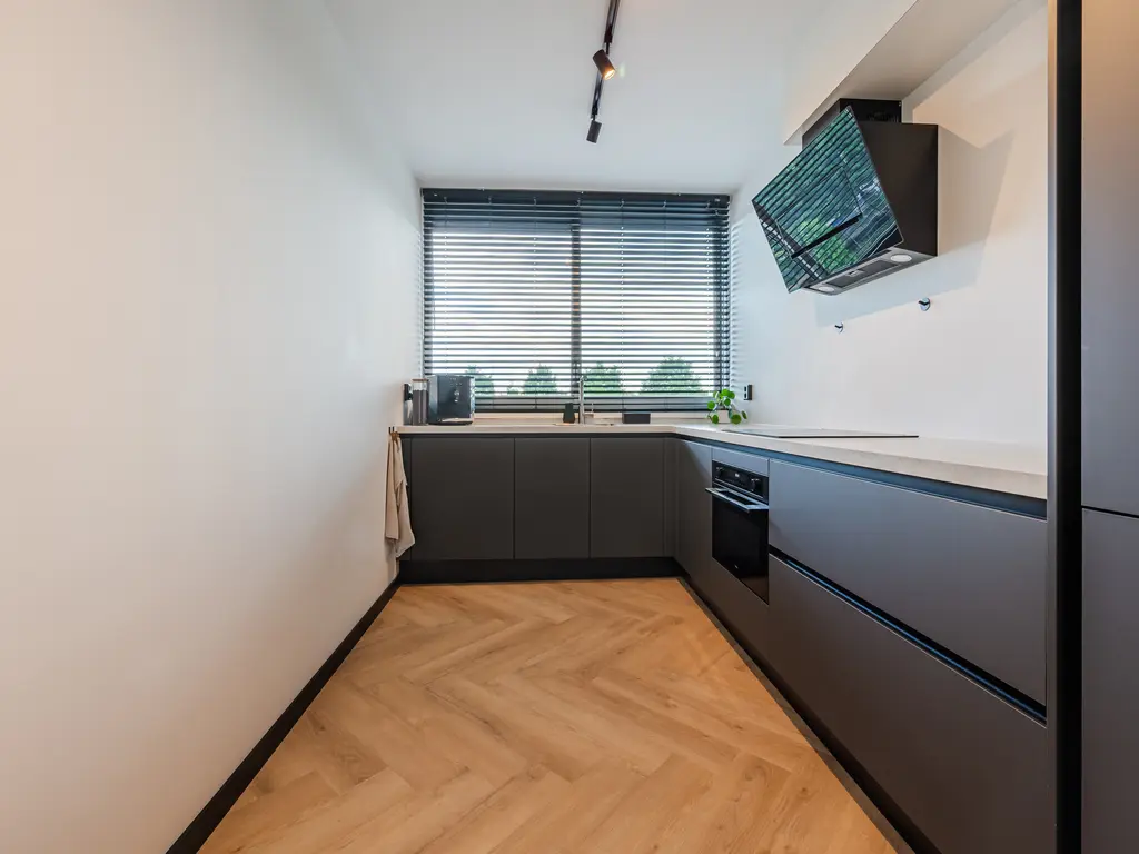 P.J. Oudstraat 220, PAPENDRECHT
