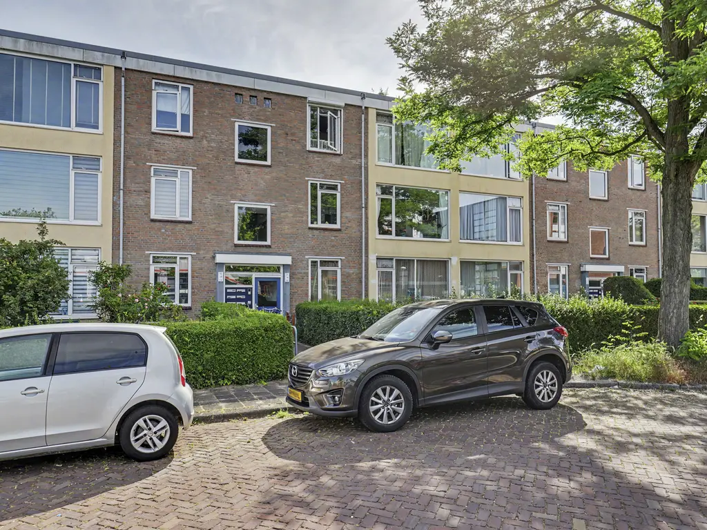 Anna van Saksenstraat 34, DORDRECHT