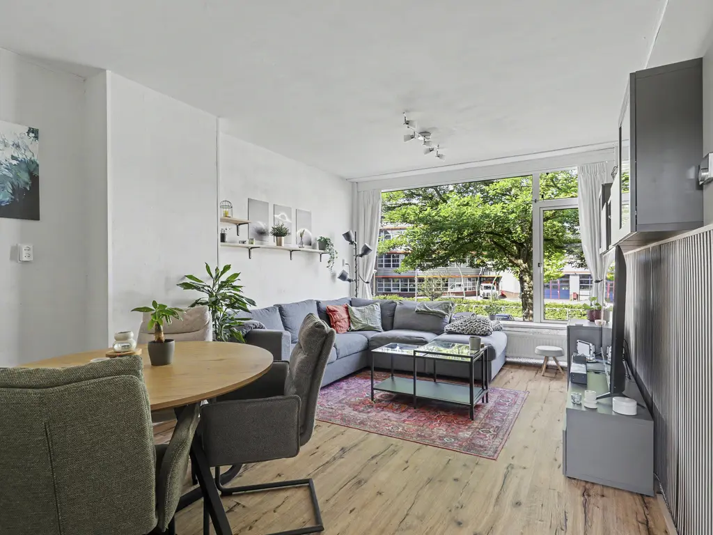 Anna van Saksenstraat 34, DORDRECHT