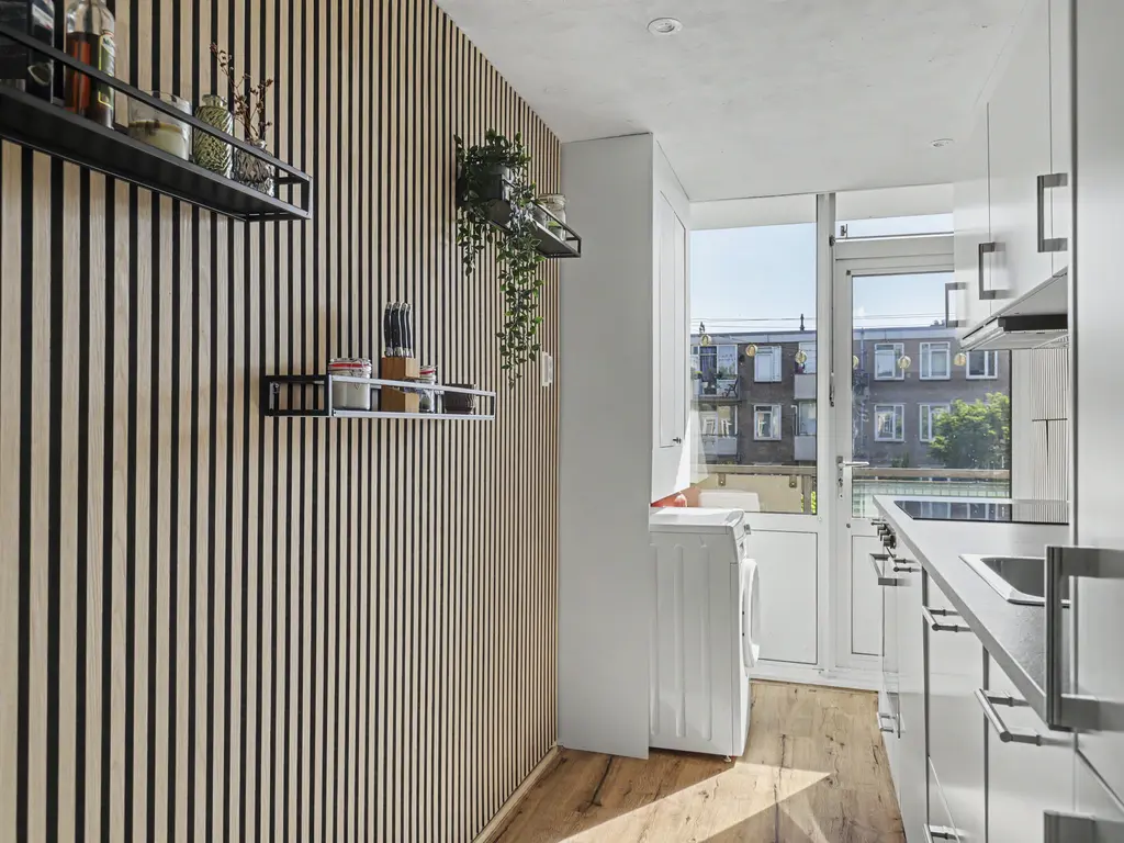 Anna van Saksenstraat 34, DORDRECHT