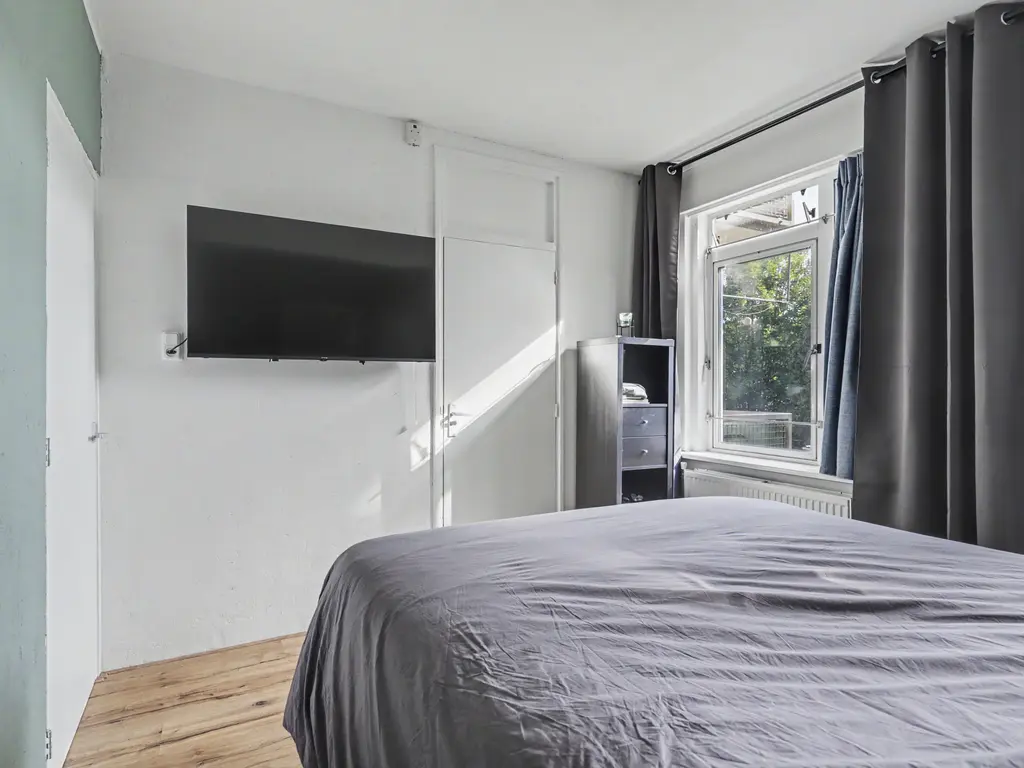Anna van Saksenstraat 34, DORDRECHT