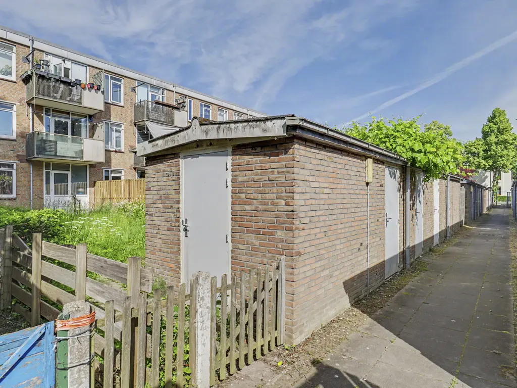 Anna van Saksenstraat 34, DORDRECHT