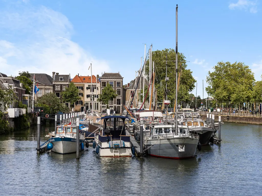 Mazelaarsstraat 1, DORDRECHT