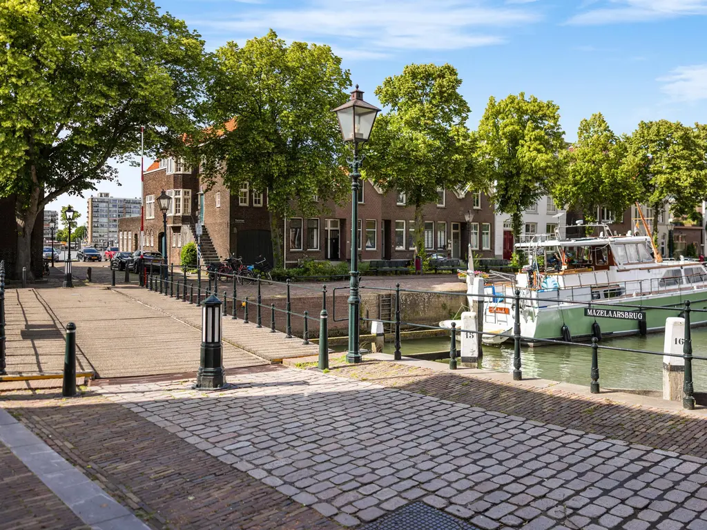 Mazelaarsstraat 1, DORDRECHT