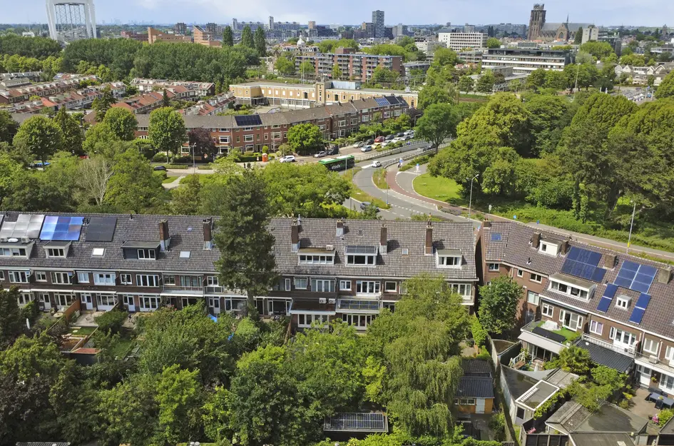 Van Baerlestraat 22