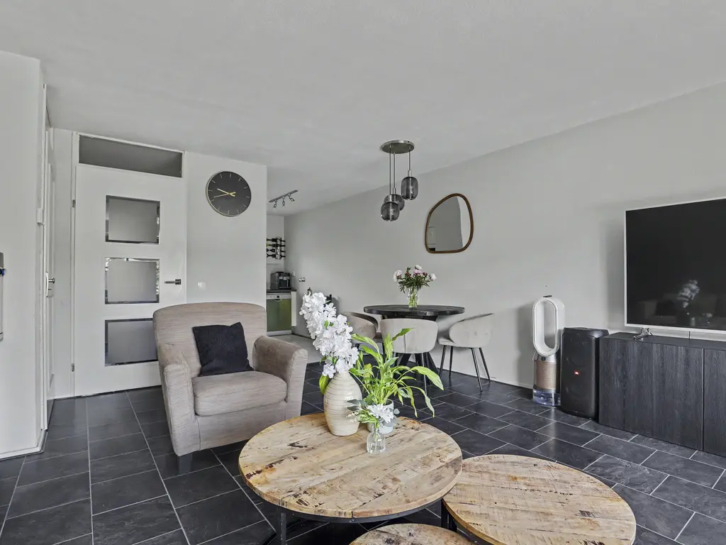Meranti 220, DORDRECHT