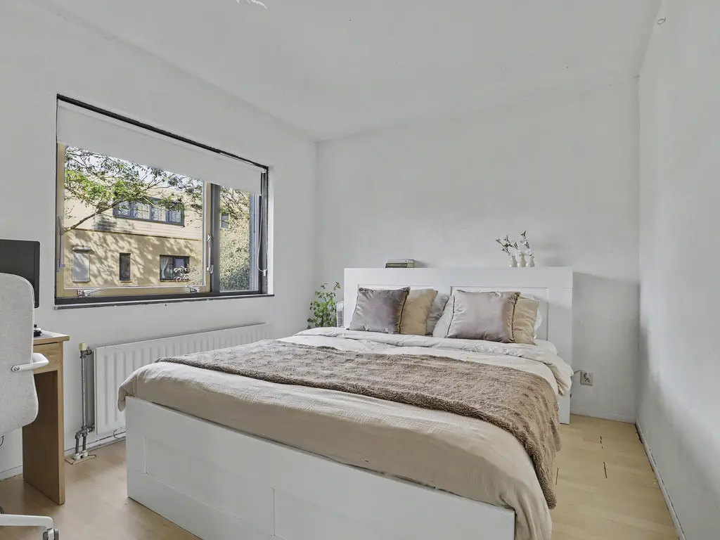 Meranti 220, DORDRECHT
