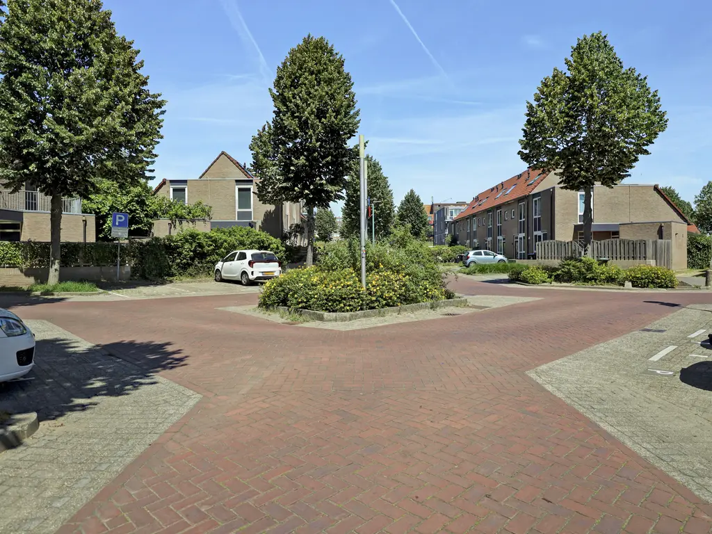 Suze Groeneweg-erf 397, DORDRECHT