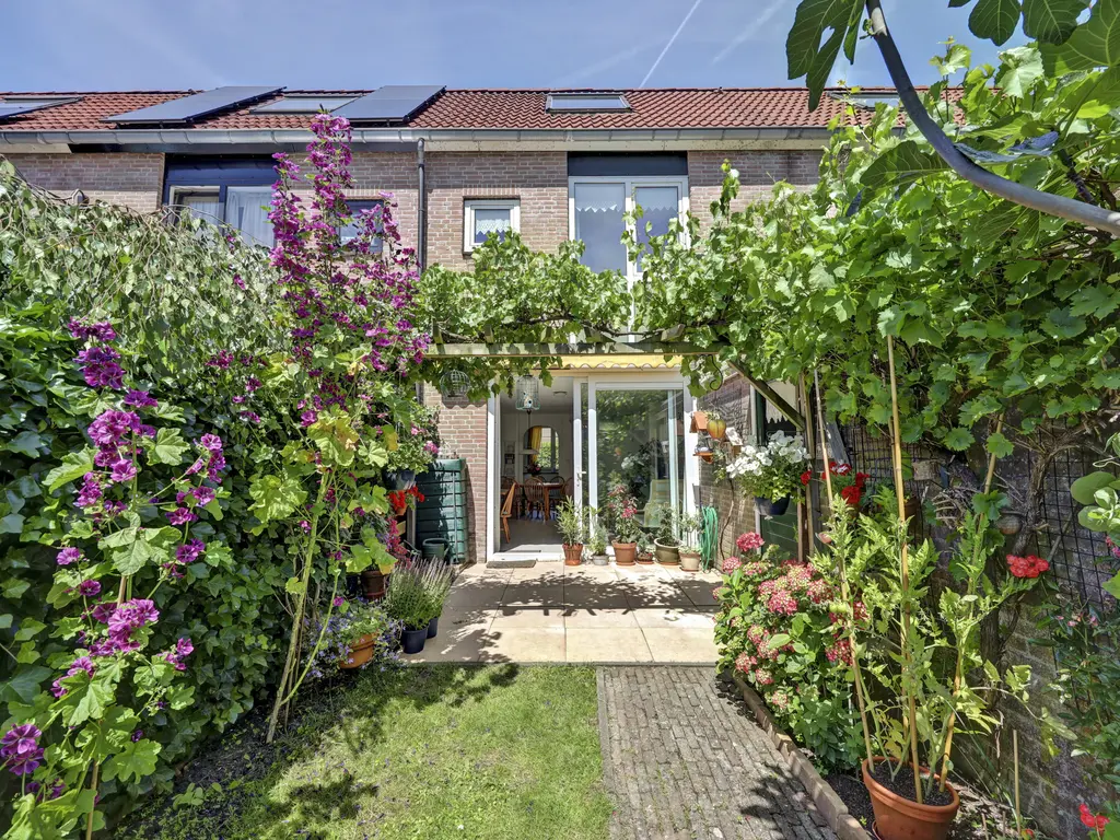 Suze Groeneweg-erf 397, DORDRECHT
