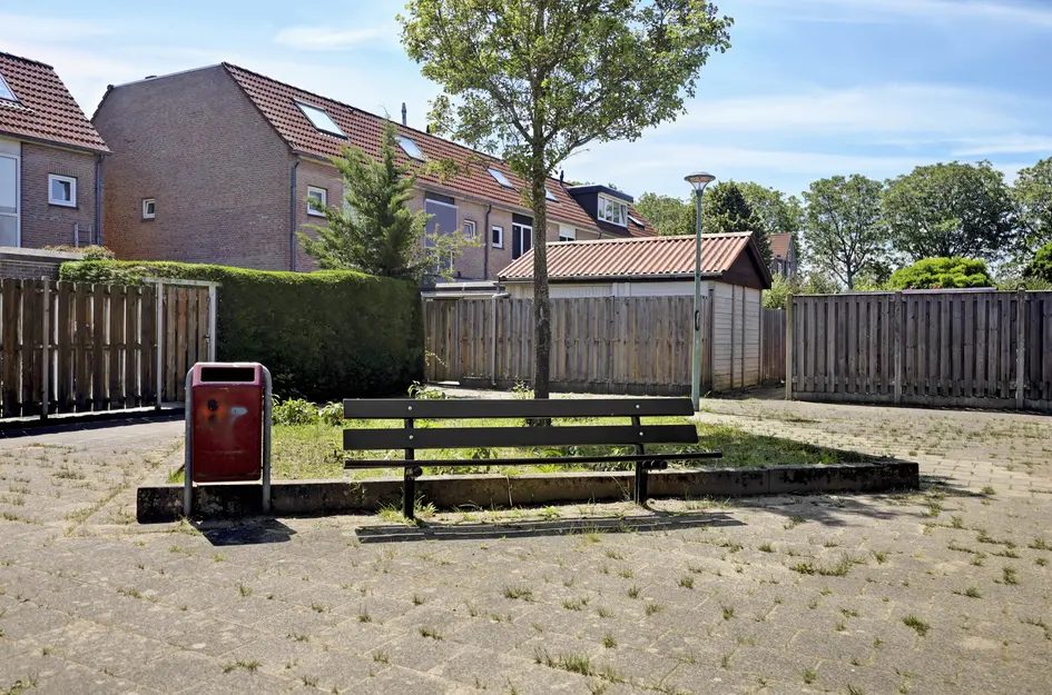 Suze Groeneweg-erf 397