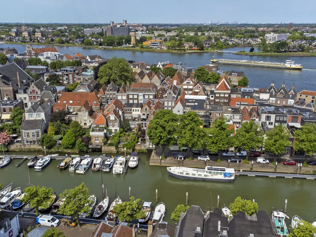 Wijnstraat 83, DORDRECHT