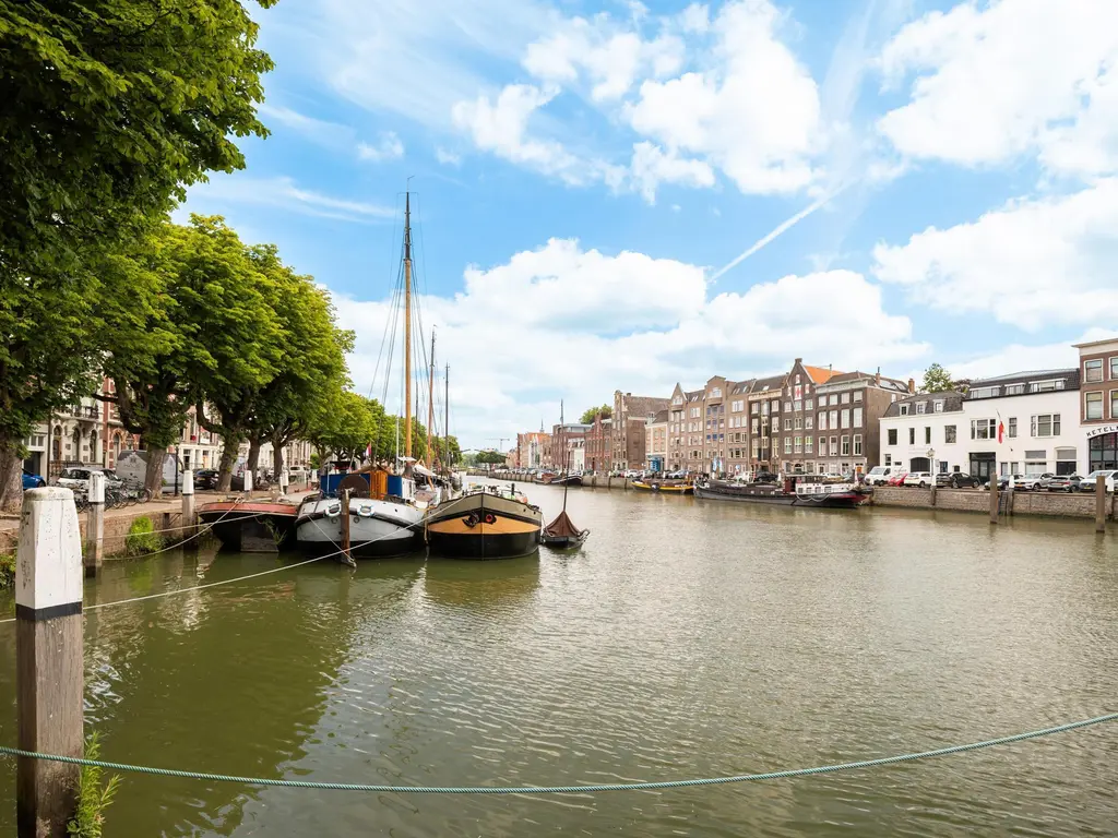 Wolwevershaven 27A, DORDRECHT