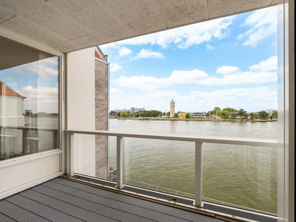 Wolwevershaven 27A, DORDRECHT
