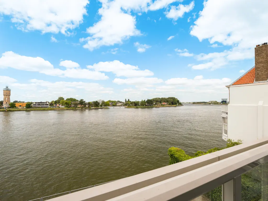 Wolwevershaven 27A, DORDRECHT