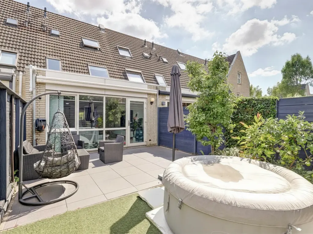 Biezenweide 94, HENDRIK-IDO-AMBACHT