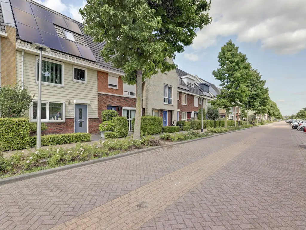 Biezenweide 94, HENDRIK-IDO-AMBACHT