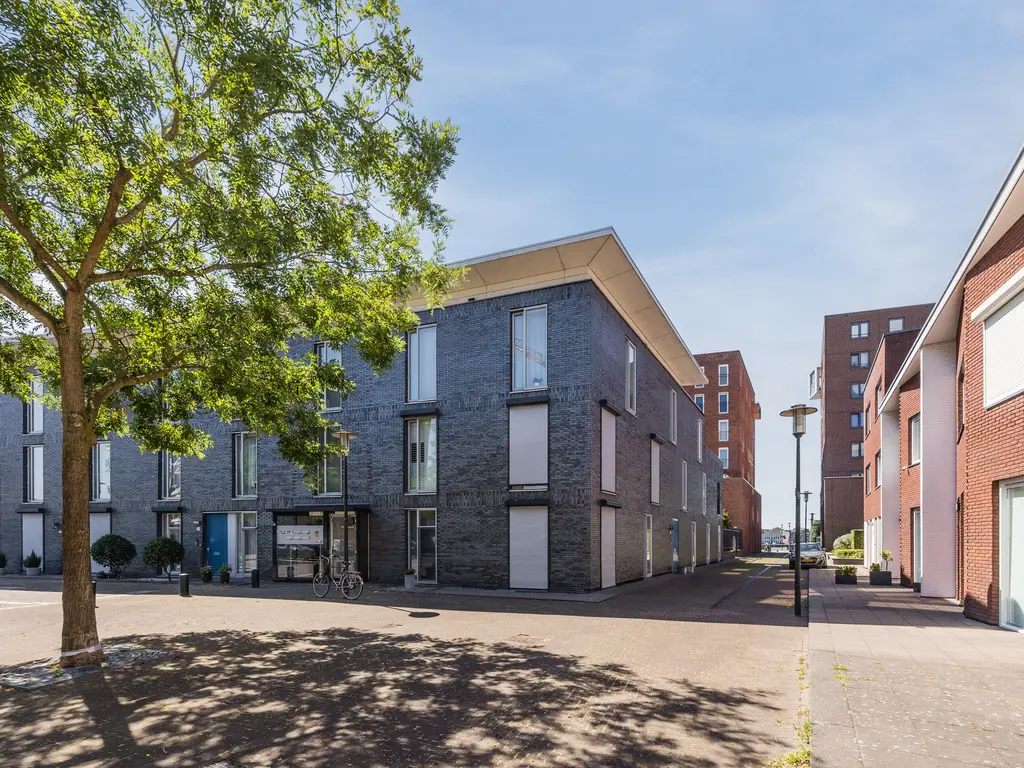 Aviolandaplein 29, PAPENDRECHT
