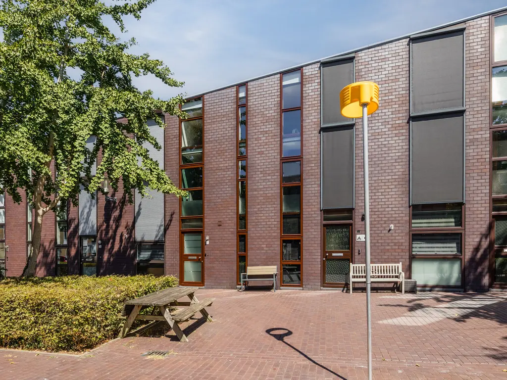 Klokjesbloem 7, PAPENDRECHT