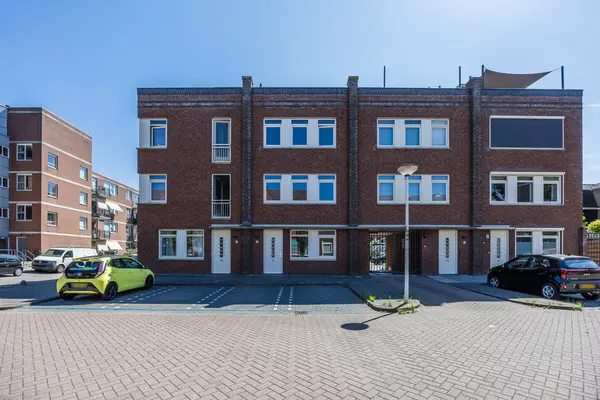 Schooldwarsstraat 56