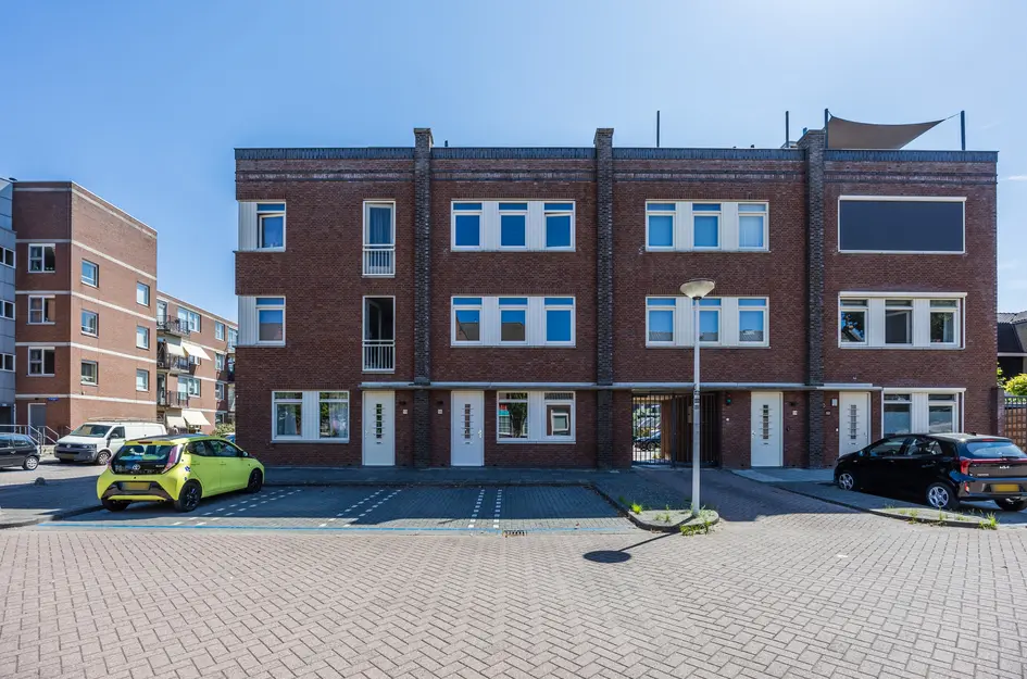Schooldwarsstraat 56