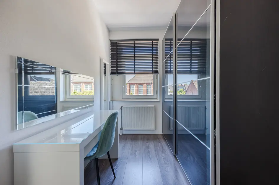 Schooldwarsstraat 56