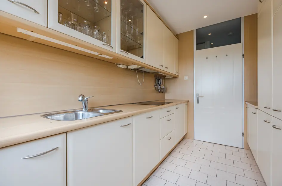 P.J. Oudstraat 148
