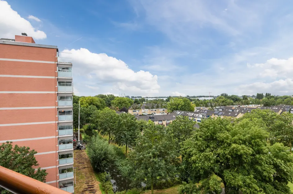 P.J. Oudstraat 148