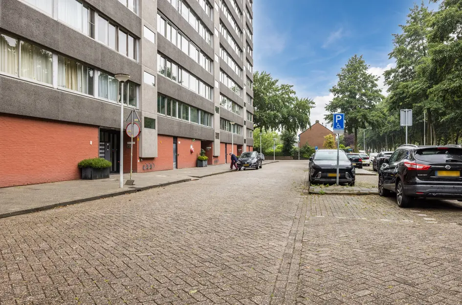 P.J. Oudstraat 148