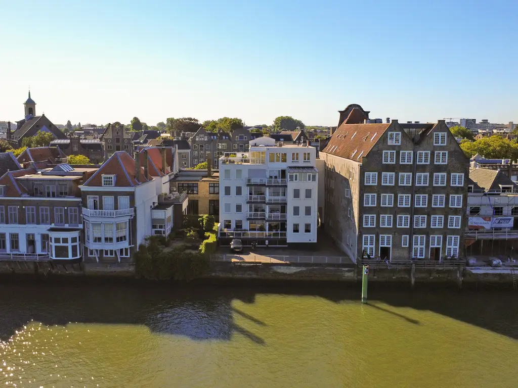 Wolwevershaven 29, DORDRECHT