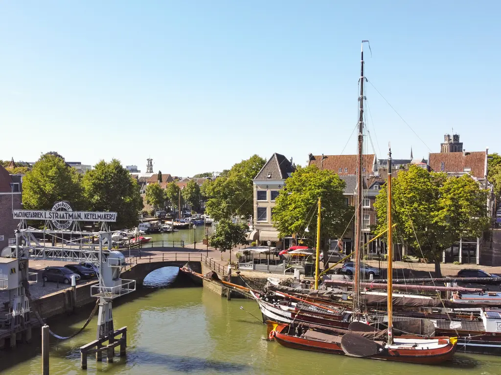 Wolwevershaven 29, DORDRECHT