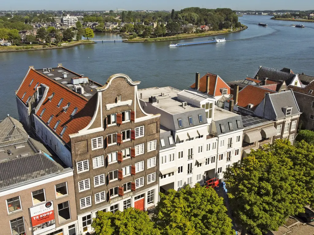 Wolwevershaven 29, DORDRECHT