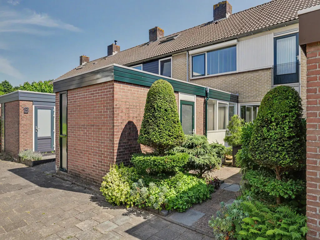 Domela Nieuwenhuisstraat 6, PAPENDRECHT