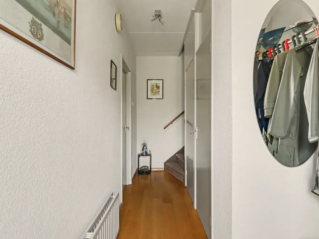 Domela Nieuwenhuisstraat 6, PAPENDRECHT