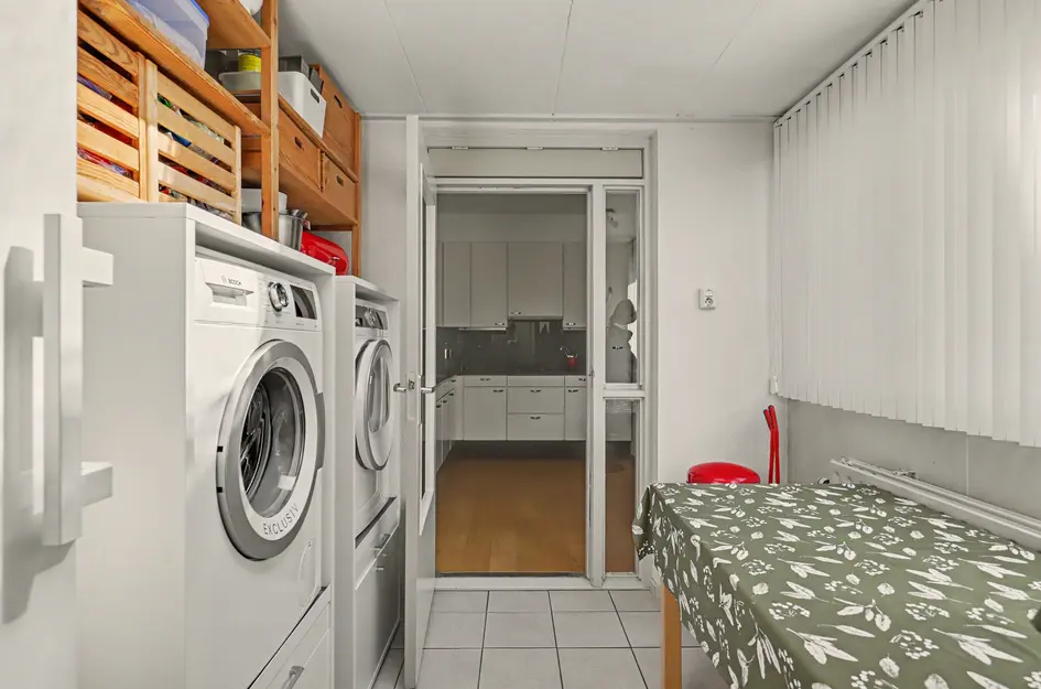Domela Nieuwenhuisstraat 6