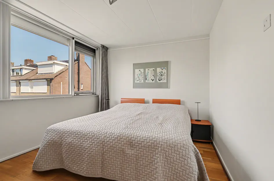 Domela Nieuwenhuisstraat 6