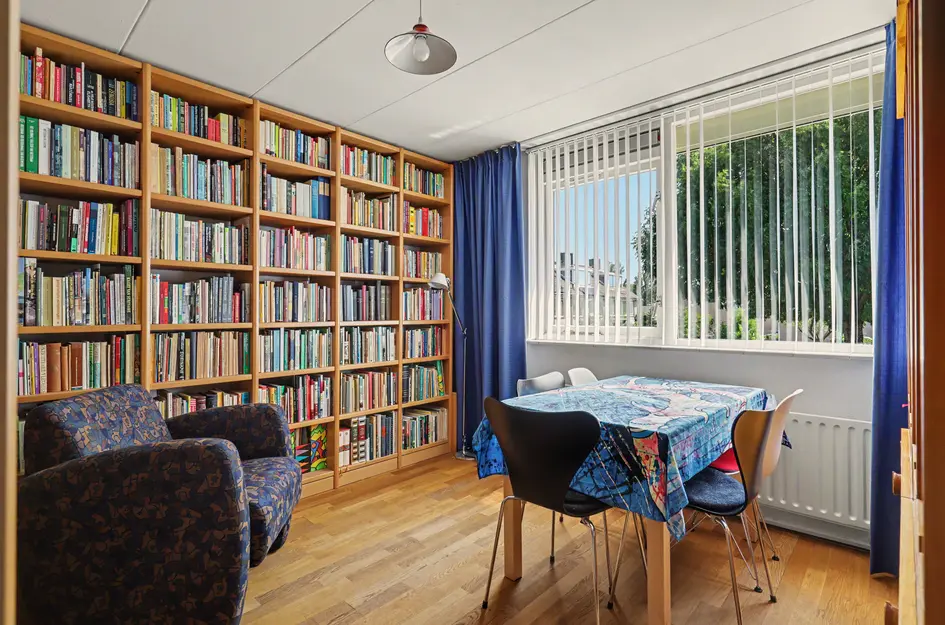 Domela Nieuwenhuisstraat 6