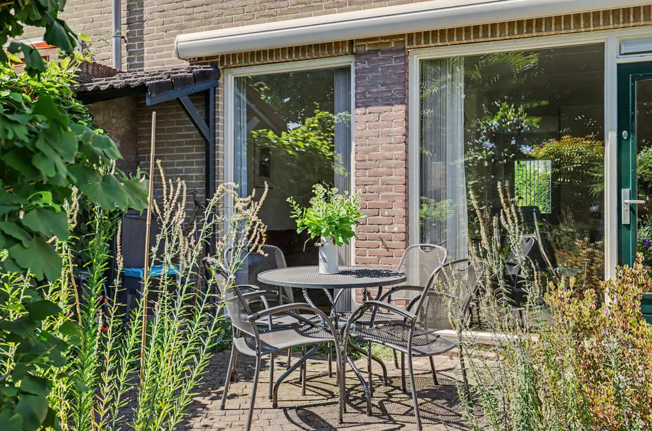 Domela Nieuwenhuisstraat 6