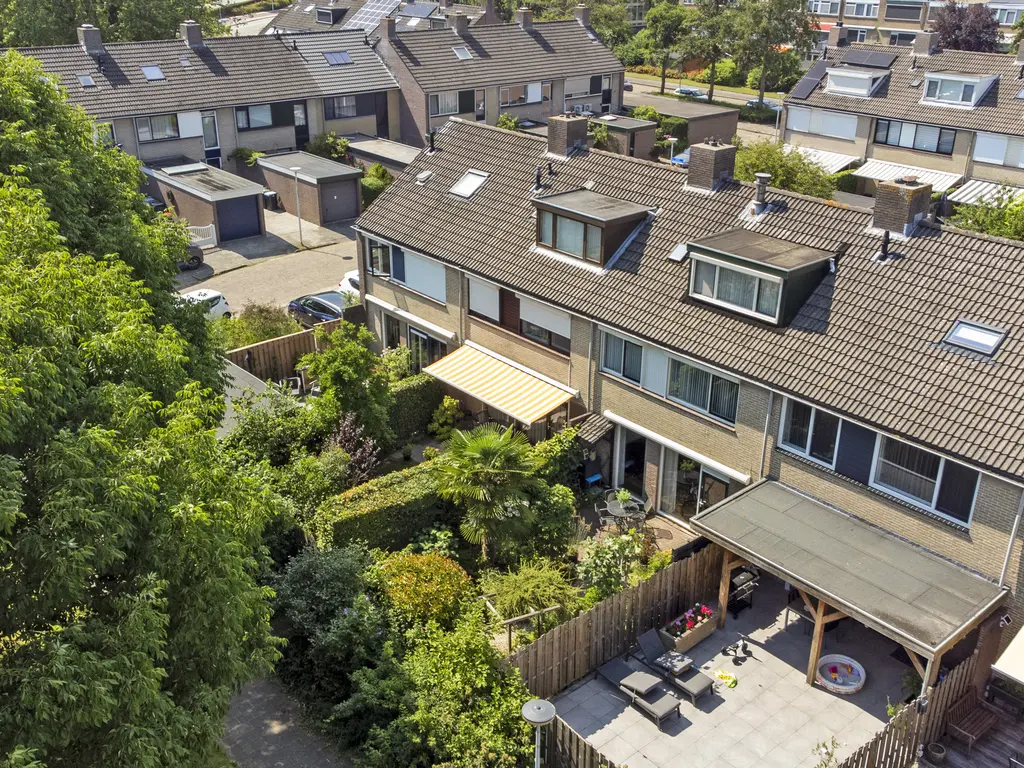 Domela Nieuwenhuisstraat 6, PAPENDRECHT