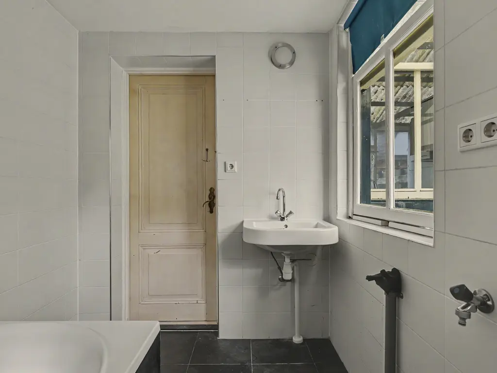 Eerste Reedwarsstraat 12, DORDRECHT