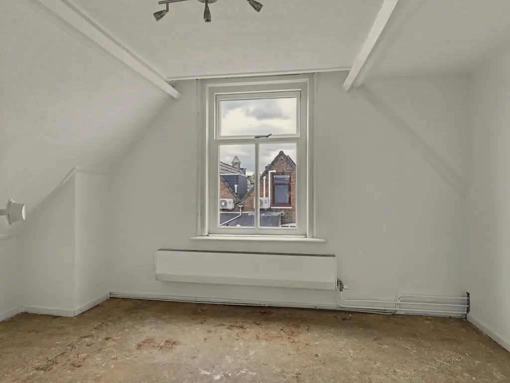 Eerste Reedwarsstraat 12, DORDRECHT