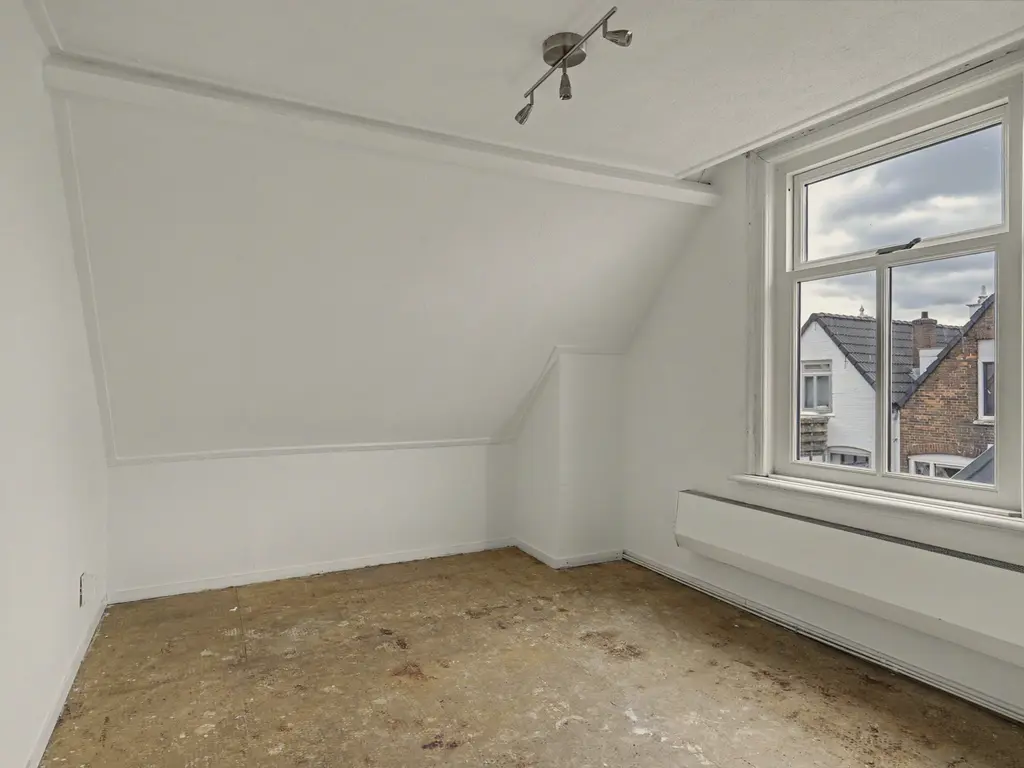 Eerste Reedwarsstraat 12, DORDRECHT