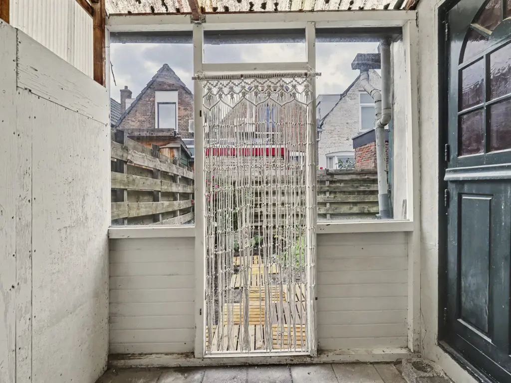 Eerste Reedwarsstraat 12, DORDRECHT