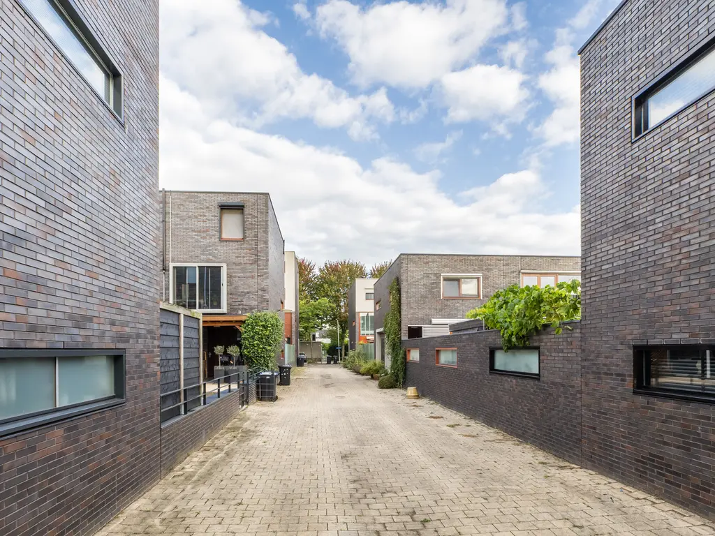 Akoniet 7, PAPENDRECHT