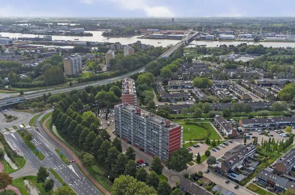 P.J. Oudstraat 74